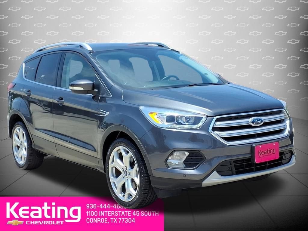 2019 Ford Escape — rear three-quarter view